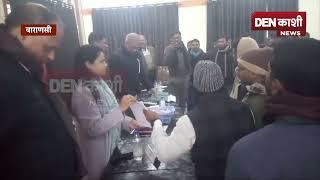 पिंडरा तहसील में संपूर्ण समाधान दिवस के आयोजन पर लेखपालों ने किया धरना प्रदर्शन।