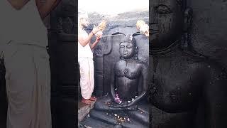 श्री १००८ नेमिनाथ भगवान की अभिषेक शांतिधारा, तीर्थंकर लेणी शहादा महाराष्ट्र