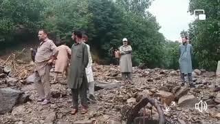 Cloud burst in Cherwan Kangan area of Ganderbal caused damage to several vehicle got stuck in debris