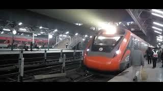 22416 New Delhi- Varanasi Vande Bharat Express Arrived at Kanpur Central PF No- 04