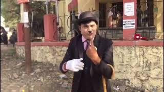 Charlie Chaplin बने व्यक्ति ने Chhatrapati Sambhaji nagar में लोगों को VOTE डालने के लिए जागरुक किया