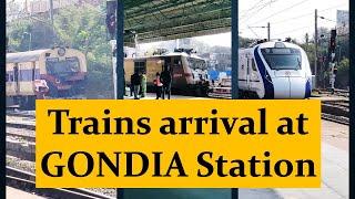 Trains arriving at Gondia railway station back to back action | गोंदिया रेल्वे स्टेशन आगमन