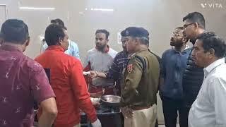 ##Manyashi_News बांसवाड़ा में पुलिस टीम पर फायरिंग, जवाबी कार्रवाई में हत्या का आरोपी घायल