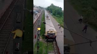 #indianrailways बाढ़ रेलवे स्टेशन पटना झाझा फास्ट पैसेंजर क्रॉसिंग