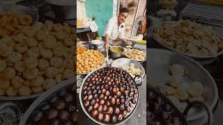 Mathura ke sabse swadisht kachori aur Kala jamun hai #streetfood #food #indianfood Fullmasti28