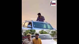 अजमेर पुलिस ने रईसजादो को दिखाई हवालात। कार को किया एम वी एक्ट मे सीज।