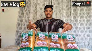 Itne Saare Pav Ke Packet Le Liye😅 - Bhopal