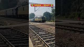 💚 Kanpur Central - Wag-9 Locomotive 💚 || Rewari - delhi passanger 💥