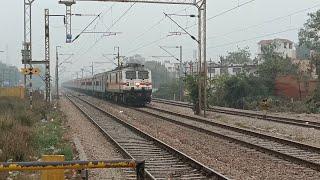 12625 Thiruvananthapuram Central To New Delhi Kerala Express Skip At Bhuteshwar WAP-7 😈