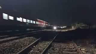 Vadodara WAP-7 12951 Mumbai Central - New Delhi Rajdhani Express skipping to Bilimora Jn