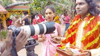 विश्व प्रसिद्ध गढ़ी माई के गीत के सूटिंग के लिए पूजा करते हुए राइटर और सिंगर rk raut