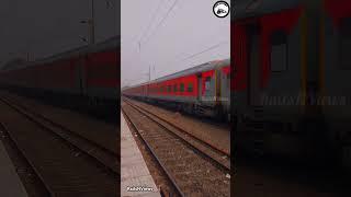 Saharsa Garib Rath Express #12203 #saharsa #amritsarjunction ||