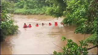 अहमदपुर थाना अन्तर्गत जिला सीहोर मध्यप्रदेश में सर्चिंग करते हुए MPSDERF के जवान।