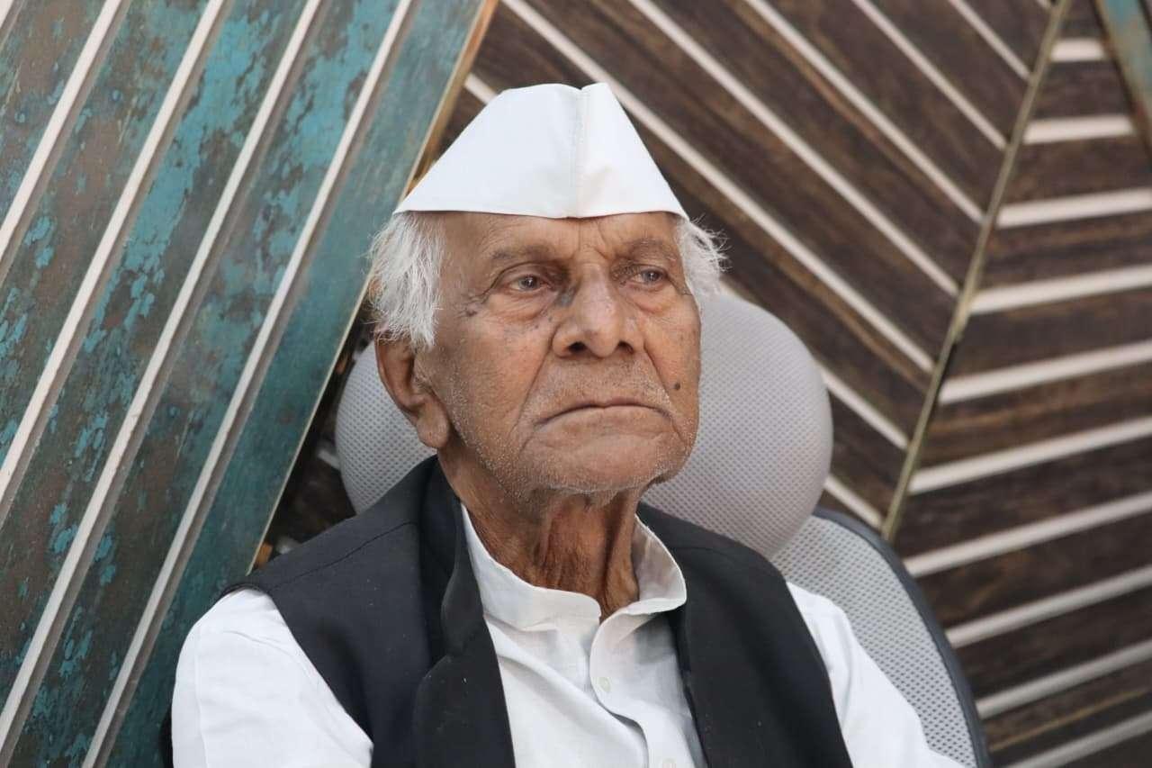 e28c5db2-1111-45c7-974d-207ce6fd92fe