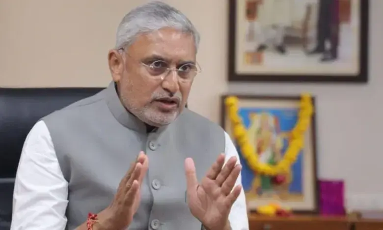 242a1e77-46e8-4d7e-b0b3-b40381632ff7