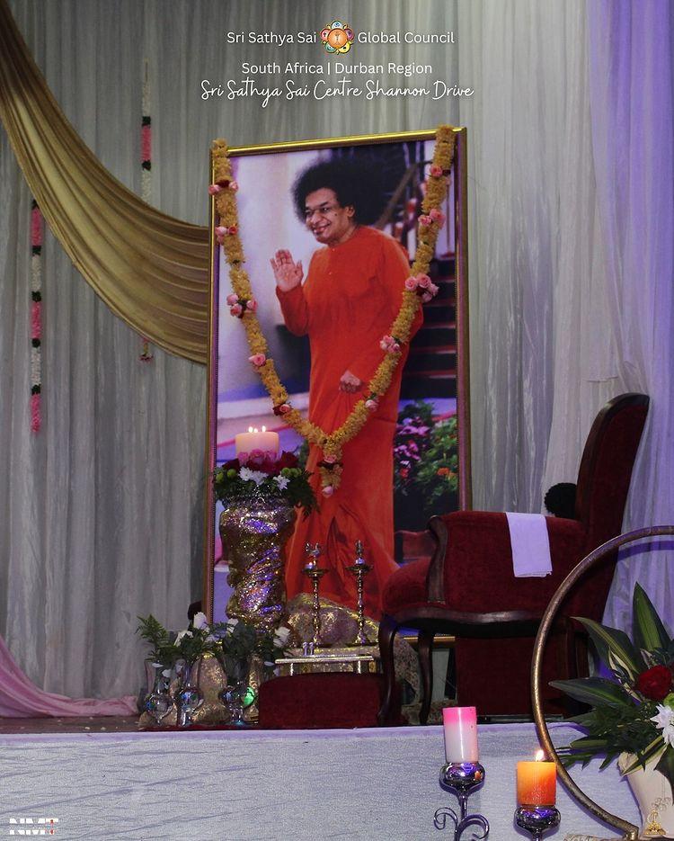 Advent Celebrations At SSSC Shannon Drive 💛✨

#srisathyasaibaba #srisathyasai #sai99 #divine #omnipresence #advent #2024 #sssgcsadurbanregion #ssscshannondrive 🙏