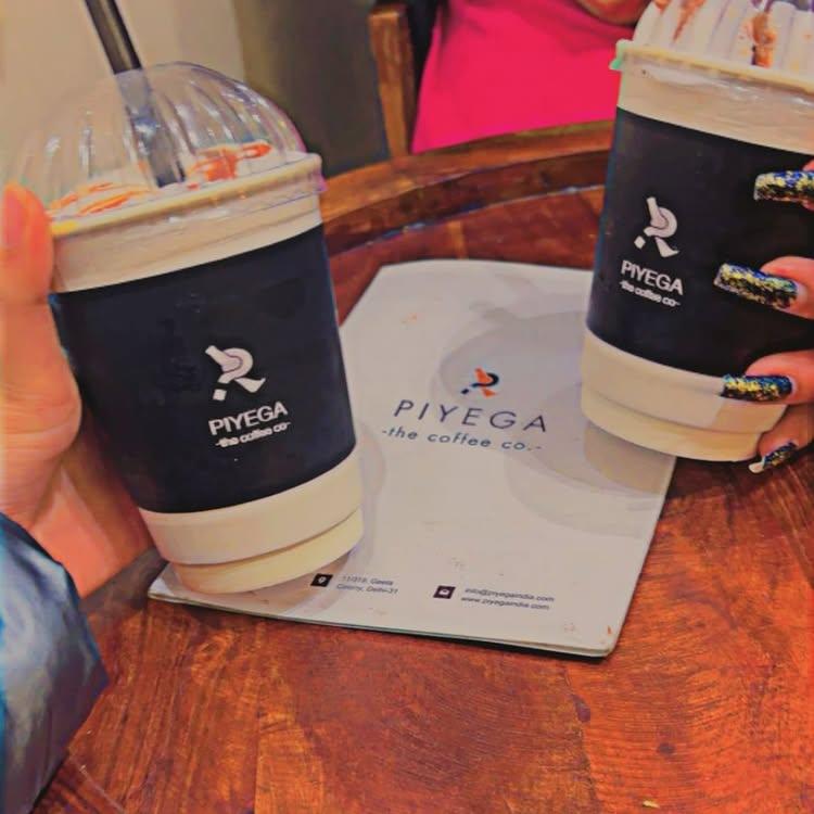 You can't buy happiness, but you can buy piyega's piyegaindia coffee and that's pretty close☕❤️
Our all time favourite place❤️😍

The Piyega 📍 Geeta Colony(Near Happy English School)