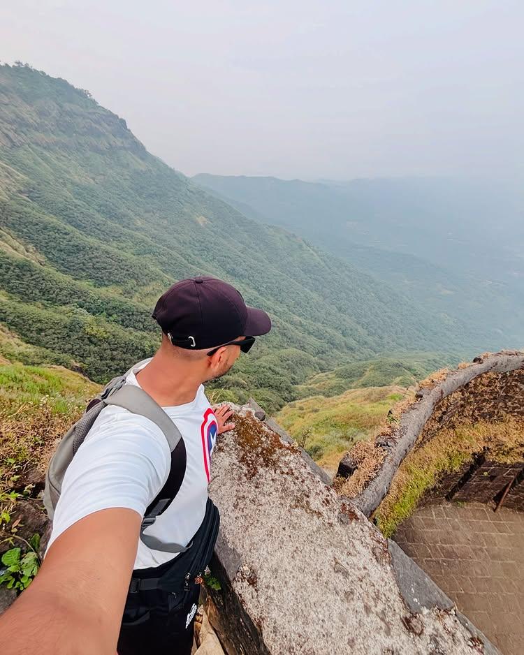 Enjoying life in the slow lane
pahadisong #photography #pithoragarh #instagram #tehri #hills #swag #garhwalisong #kedarnath #instagood #love #rishikesh #nainital #naturephotography #rudraprayag #beauty #pahadigirl #badrinath #travelphotography #bageshwar #uttrakhandtourism #himachali #uttarkashi #kumauni #travelgram #uttarakhandtraveller #cult explore