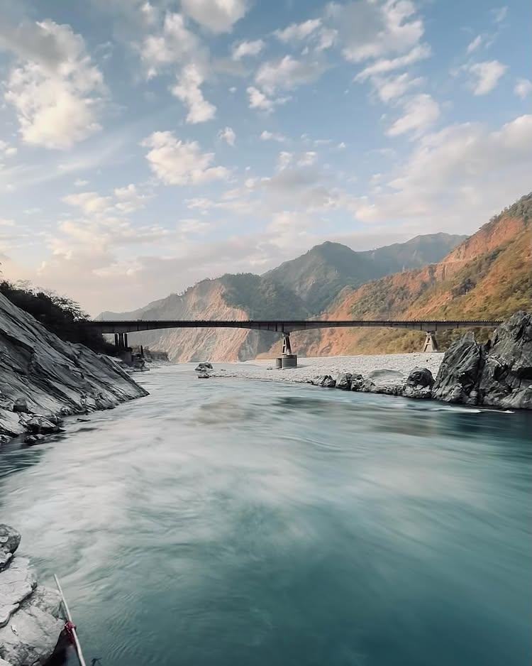 The flow of river, the height of mountains, the movement of the cloud🏞️