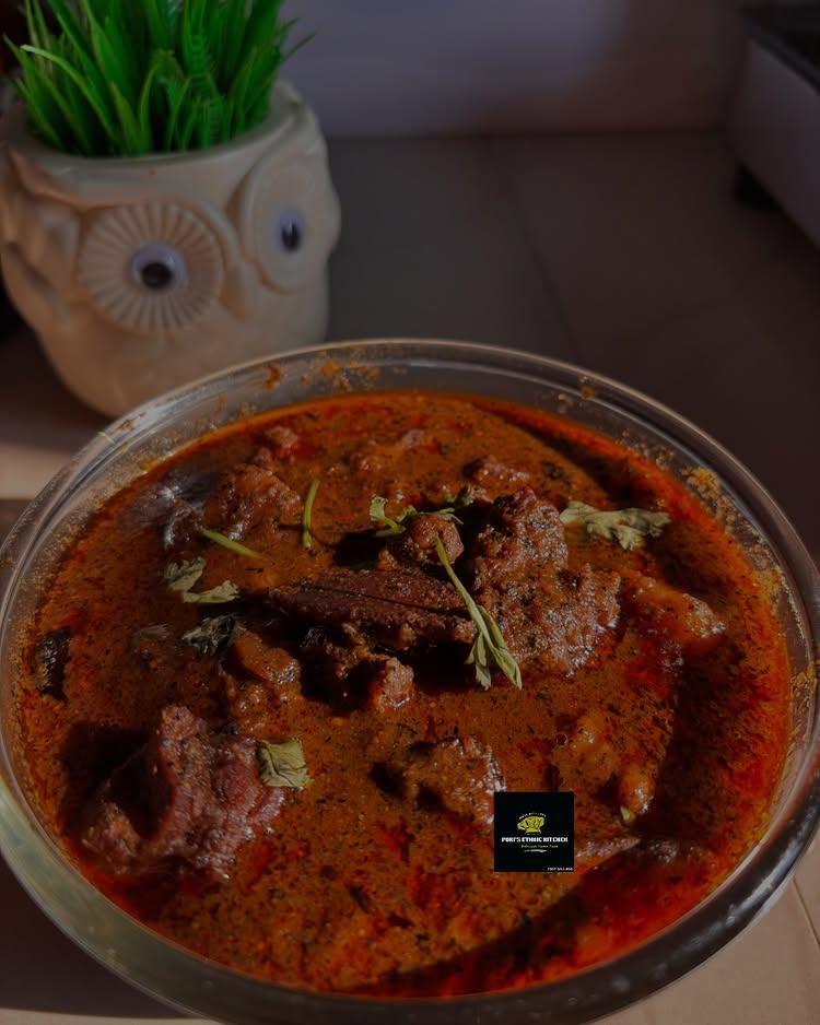 Mutton with til 🙌

Follow for more updates poris_ethnic.kitchen 🙏