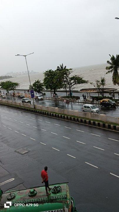 Suhana mosam today Mumbai marine drive