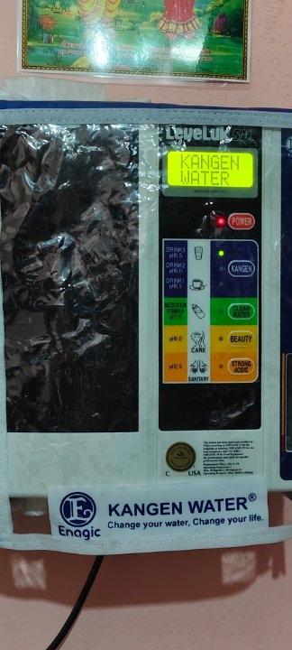 b70202e3-67e8-4a9e-bf1c-c57e5abecf8e