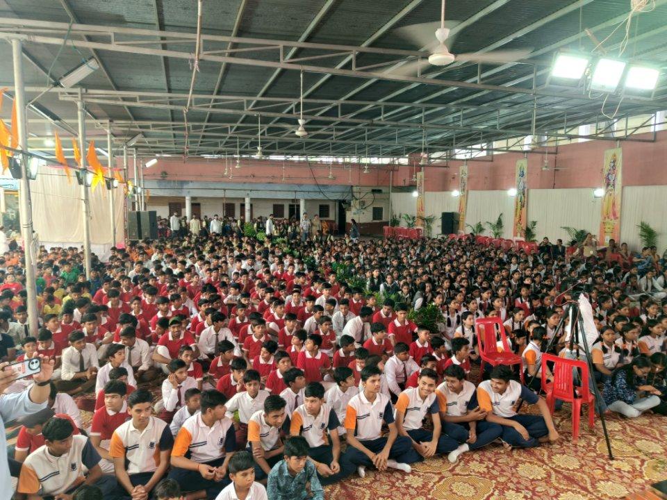 d64a0330-443b-48d8-ab74-440c2165e360