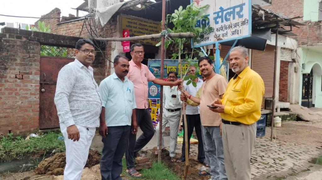 881e054c-d8f3-4f37-a790-ee4b96f5d598