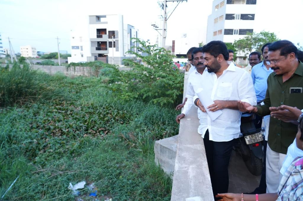 581a5b21-8099-4d7d-ac75-83217c4a865e