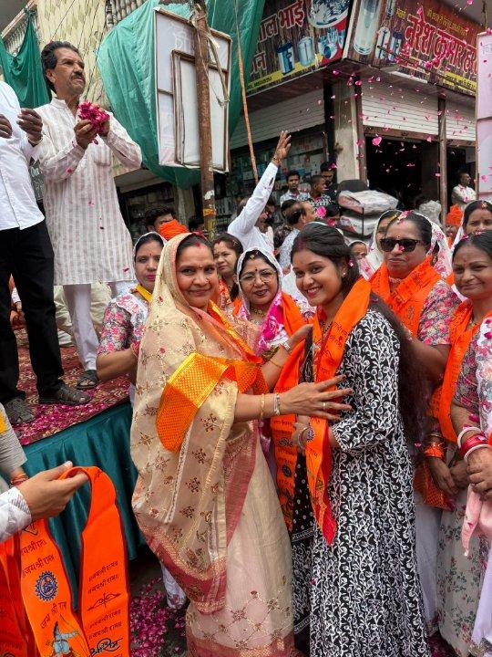 6506da49-4d16-476b-a5d9-dceb7b1a1751