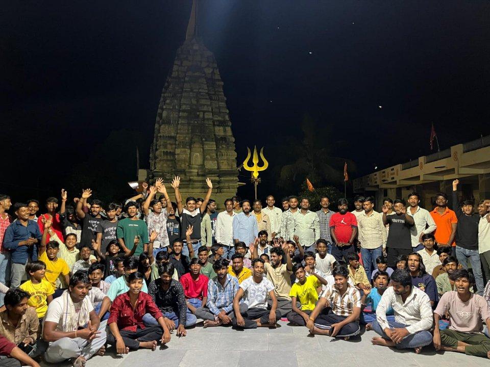 007b5795-e4fa-418a-8df0-5fc8b8dbb176