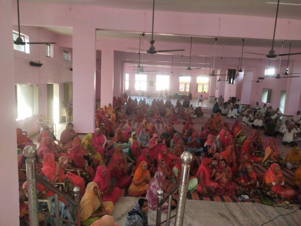 fbe33acb-74d6-405f-bb65-550e34036b60