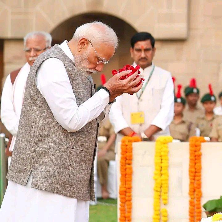 ded5e741-2418-438d-9379-4fb4b581e7b8