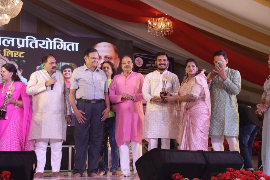 5d3b0ad3-72af-439a-a672-276016ea7fa9