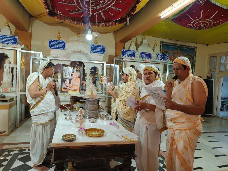 7304a972-9c18-4d68-ac27-d1174b5386a2