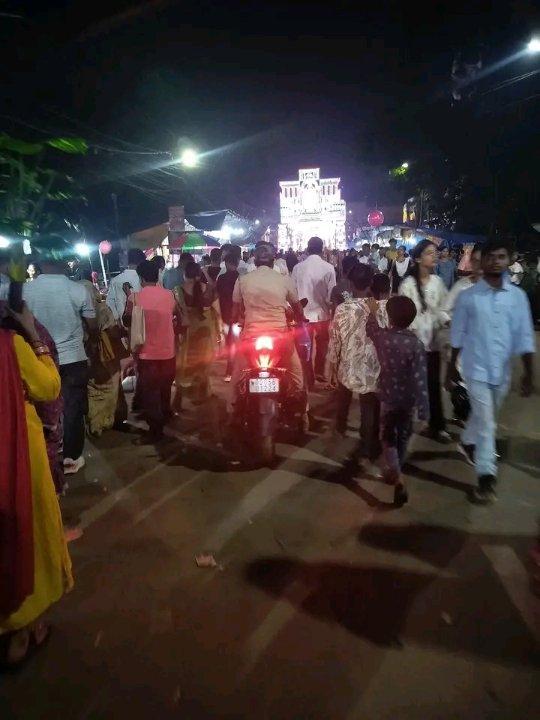 ea8b2ed8-7b64-40c9-a1a3-e4d0188fdccb