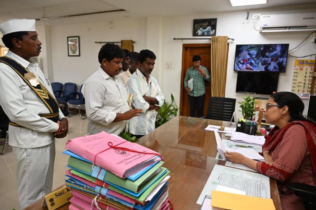 dfbb9715-cfa8-4b3c-8694-376118f7a212