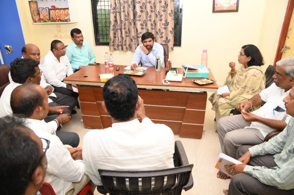 4251ea05-4249-49f9-8f8e-fa096a63f7d1