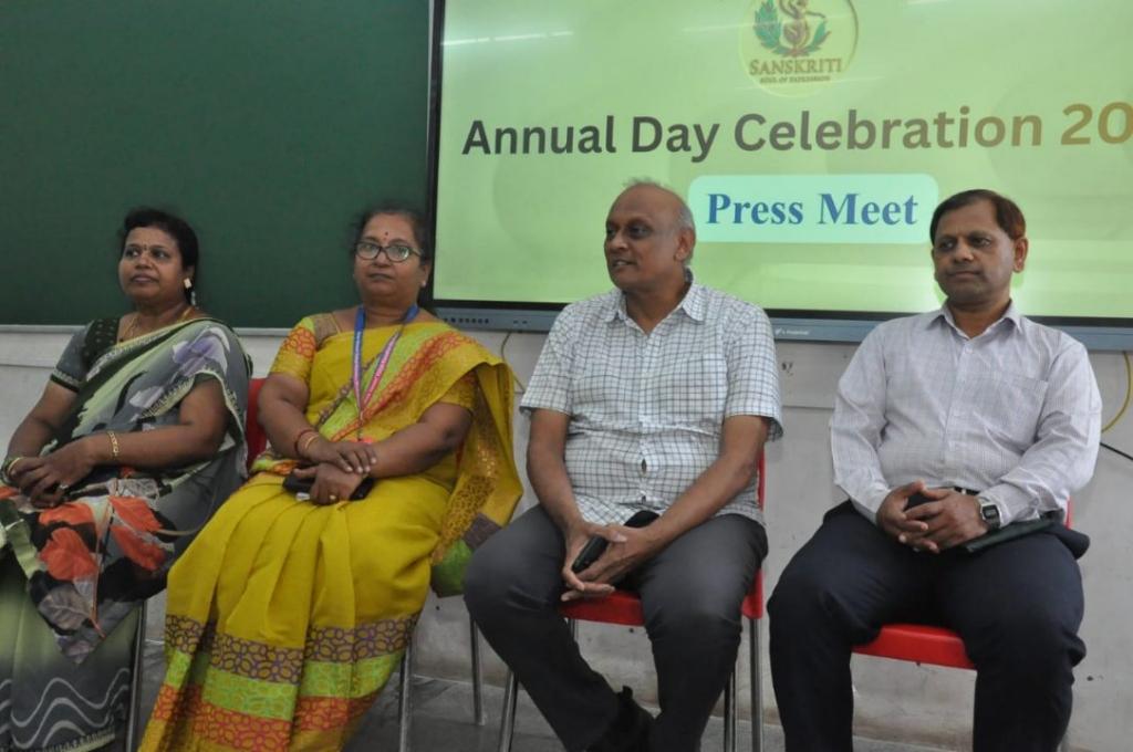 e9fb738a-432b-49d6-8342-276fde90d443