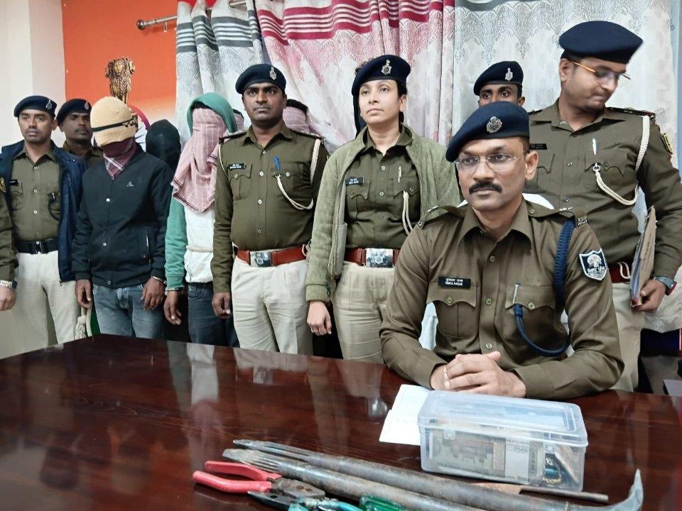 4c1d2798-9252-467d-86b9-cbcf36d3f398