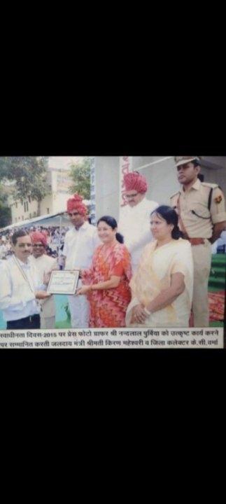 e9d748ea-92fe-49c8-8a79-2d121cced4db