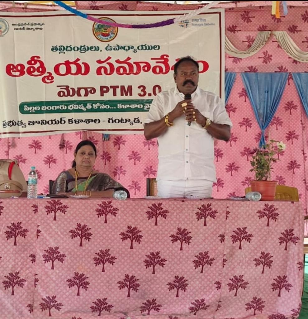 d703da08-a463-4d63-a9bd-1b1b9413dd6d