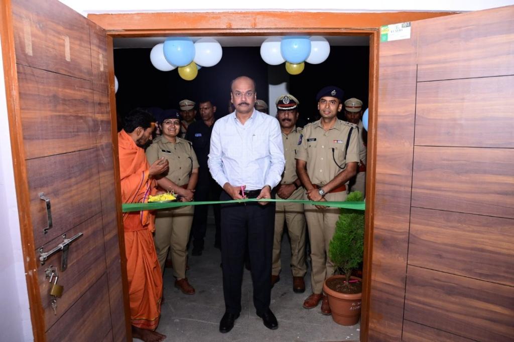 7b4699ba-d779-4fa6-a7e6-2e710d814340