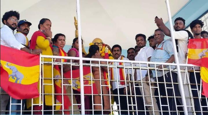 bc9d4205-273a-4546-8354-2563e292af82