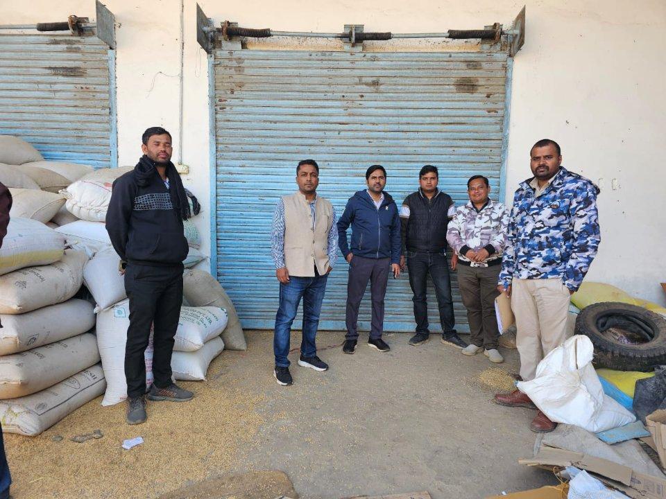 a7370b5e-d27d-4a54-8c20-8676dcb3fa98