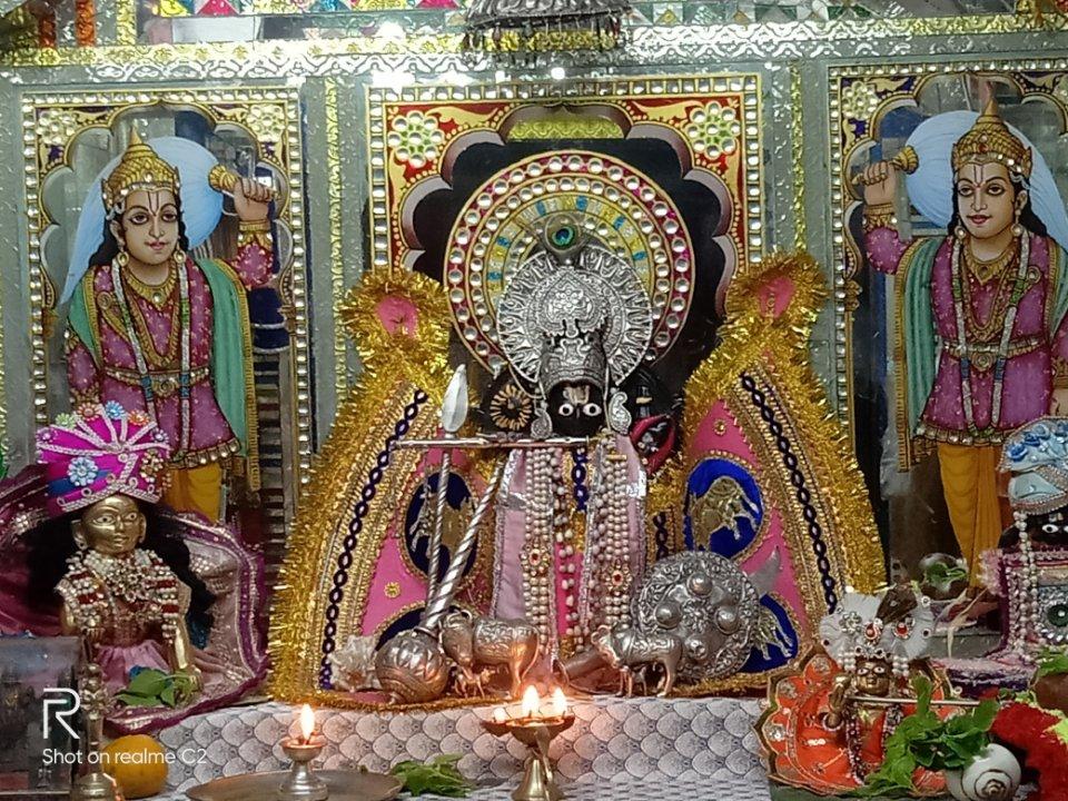 07551566-06f3-4714-b707-78f4c13dd27b