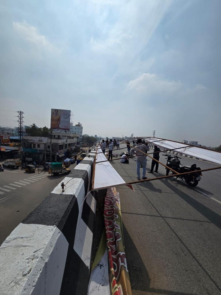 d9c33cd2-1017-45b0-9f16-dfe7d1bec4d9