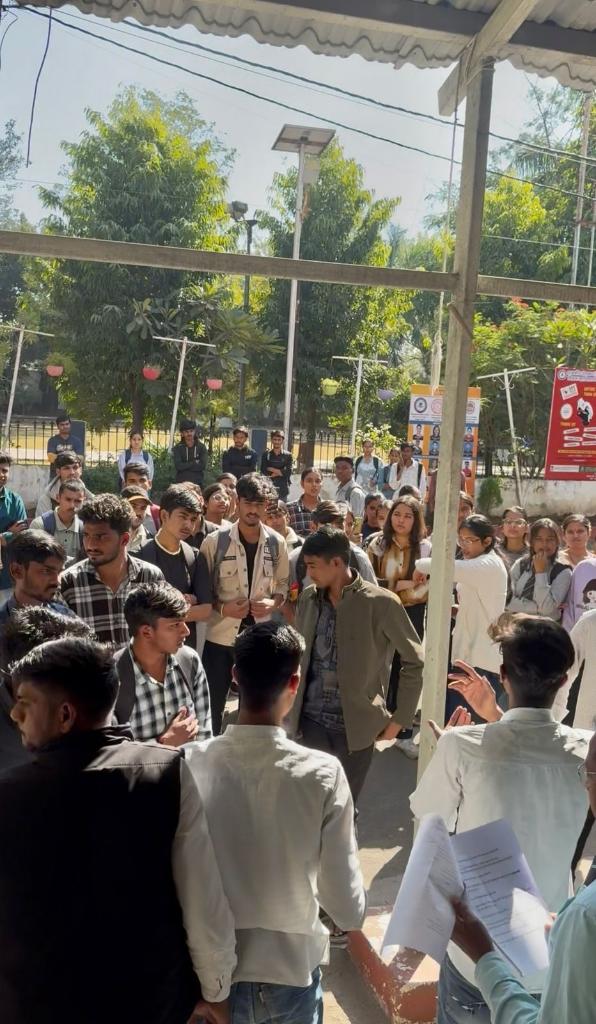 c0f9c7d0-b61d-4c80-b2e3-40d7a4d241fb