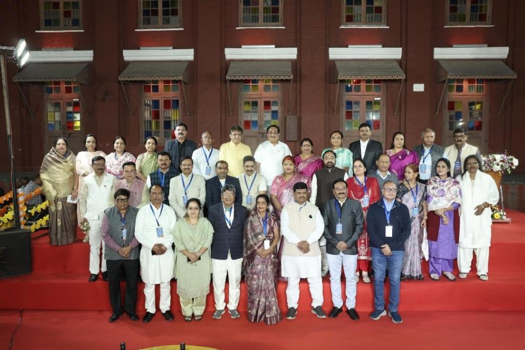 3569f468-c7bd-45c1-b6c4-858654277927