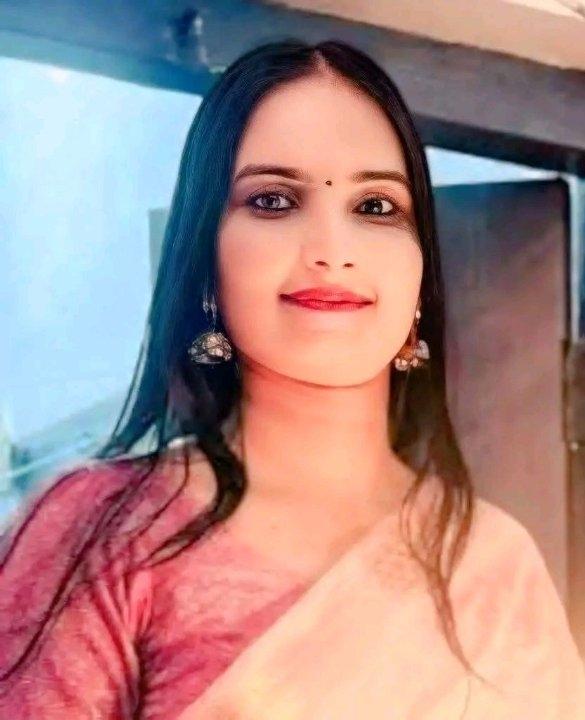 b7db5b87-d1f4-4467-b563-b678cec2f5ce